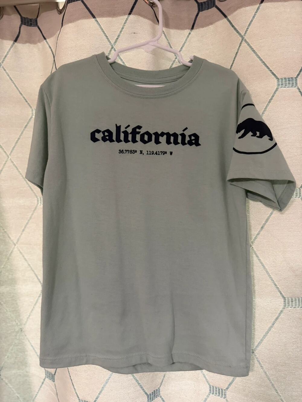 Legend Boys Size 8 tshirt